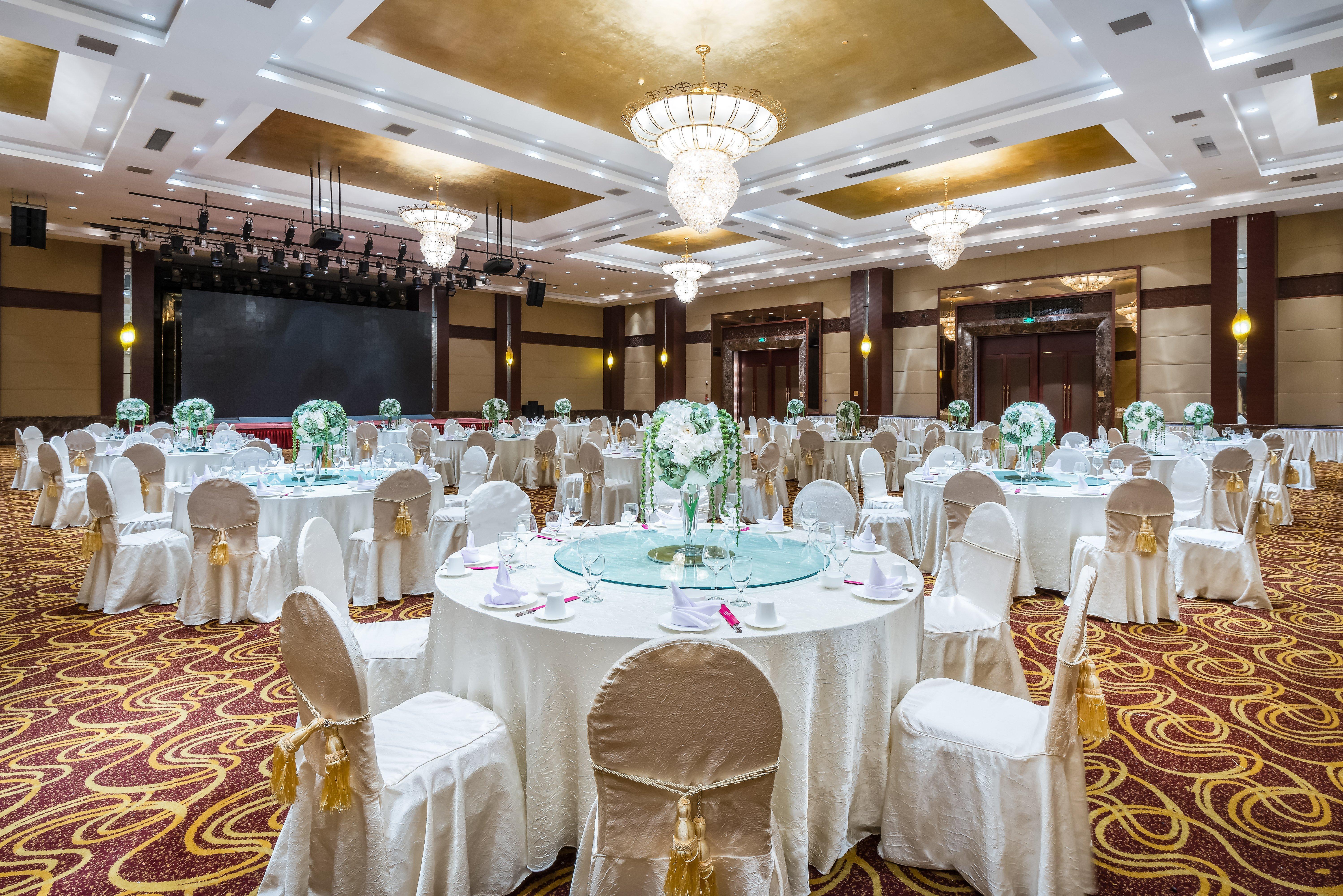 Crowne Plaza Yantai Sea View By Ihg Hotel Exterior foto