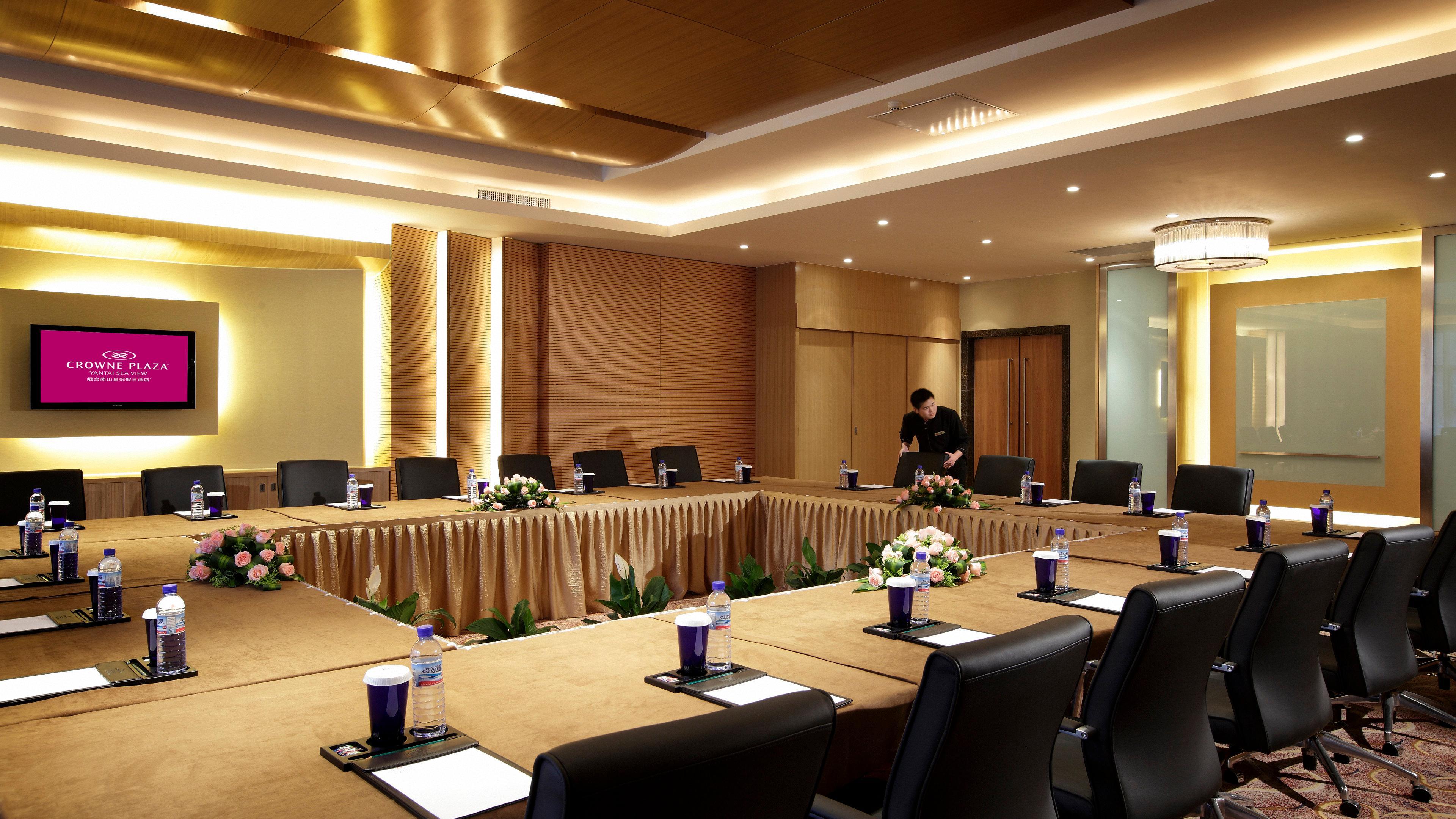 Crowne Plaza Yantai Sea View By Ihg Hotel Exterior foto