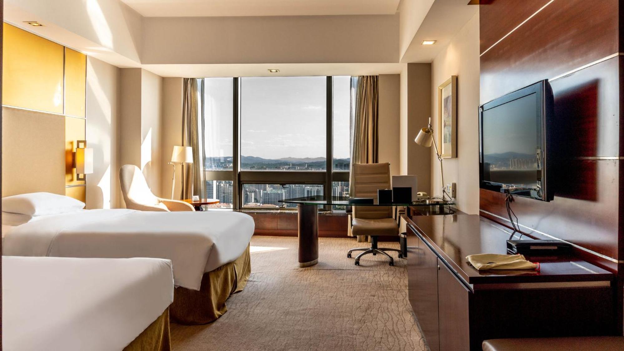 Crowne Plaza Yantai Sea View By Ihg Hotel Exterior foto