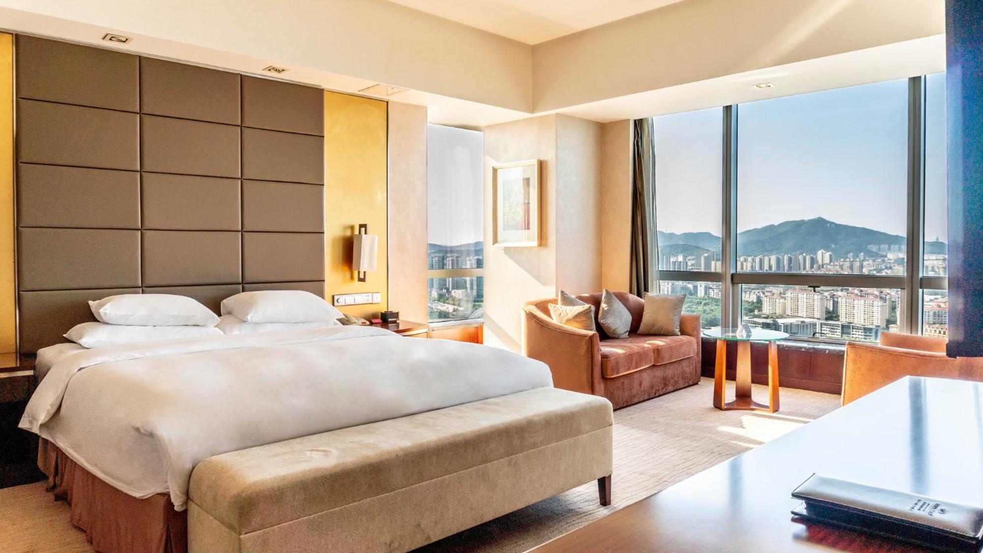 Crowne Plaza Yantai Sea View By Ihg Hotel Exterior foto